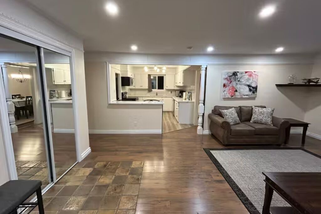 Photo of Livingroom in Virginia
