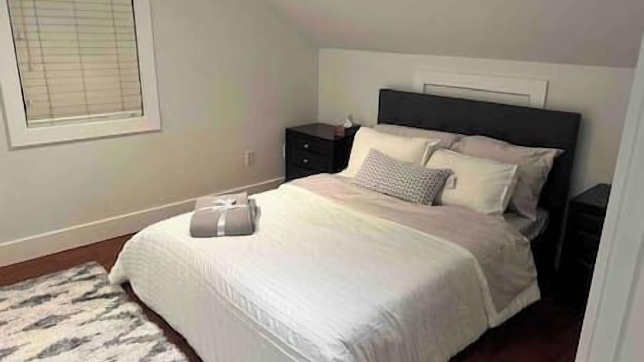 Photo of Bedroom in Fraserview