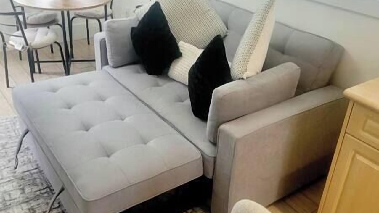 Photo of Livingroom in Fraserview
