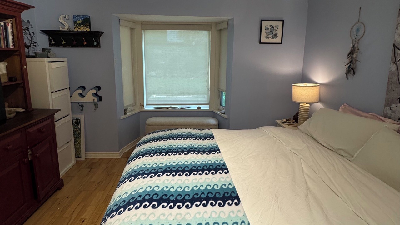 Photo of Bedroom in Deep Cove