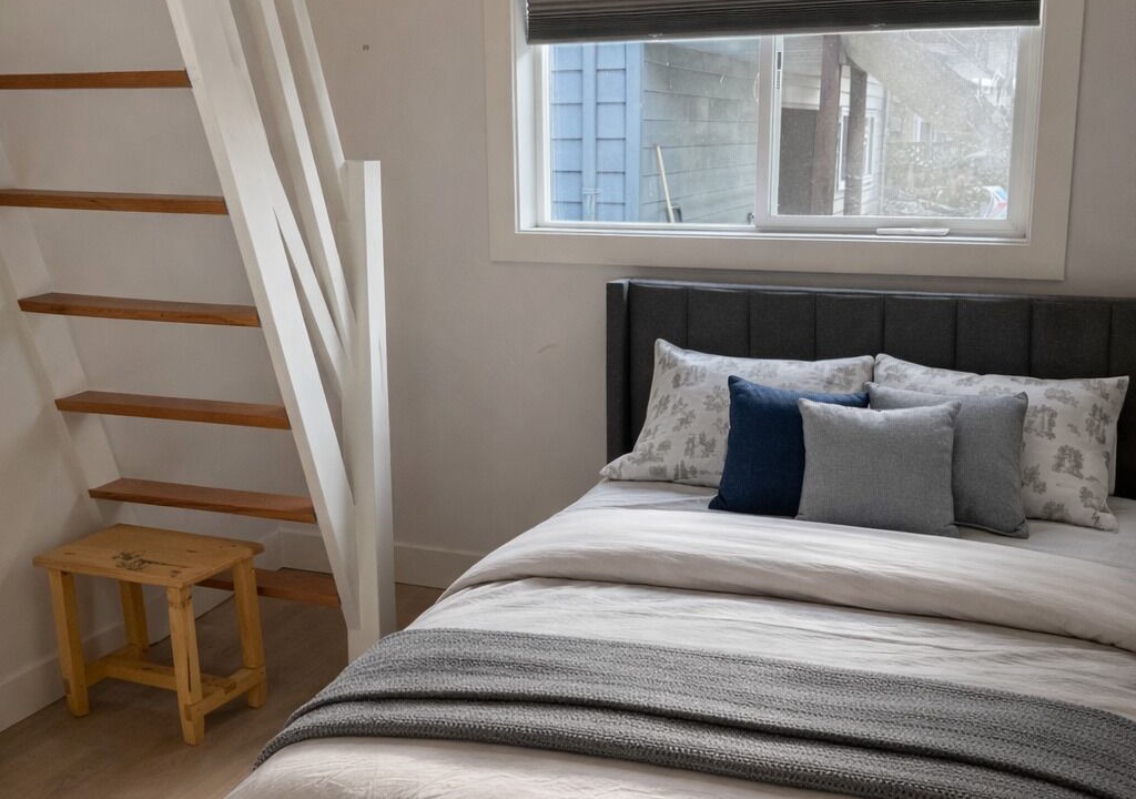 Photo of Bedroom in Deep Cove