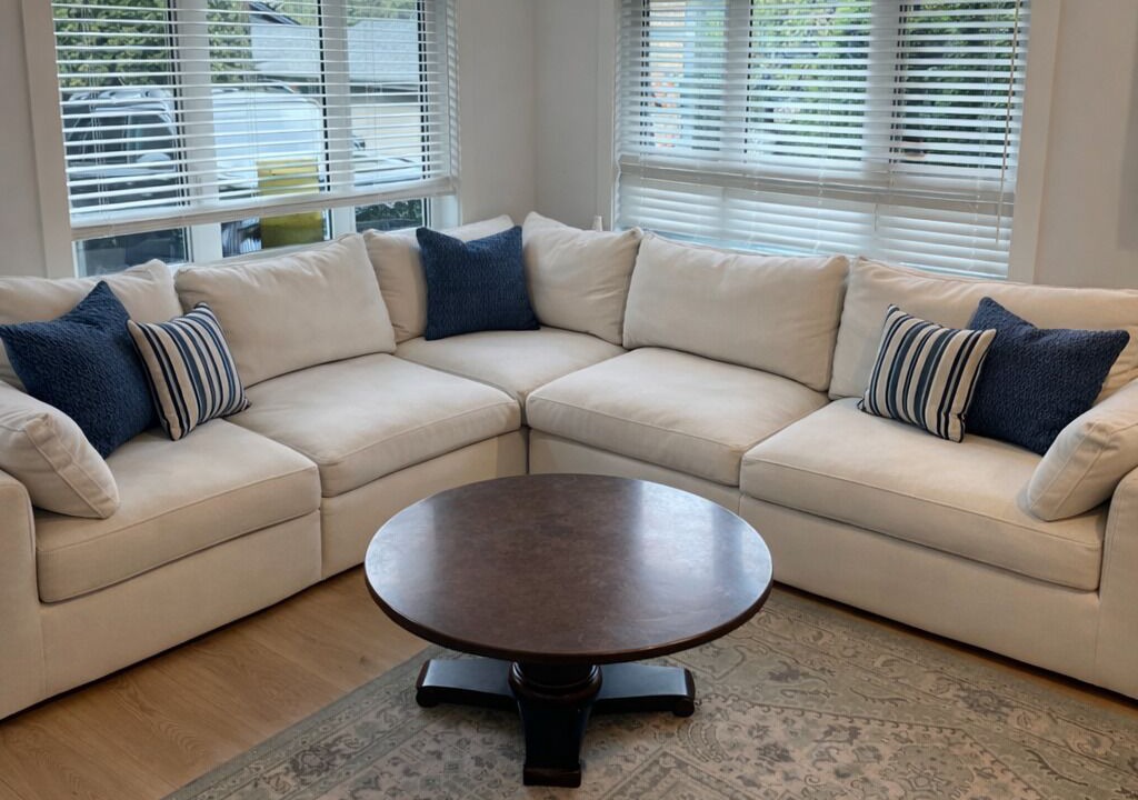 Photo of Livingroom in Deep Cove