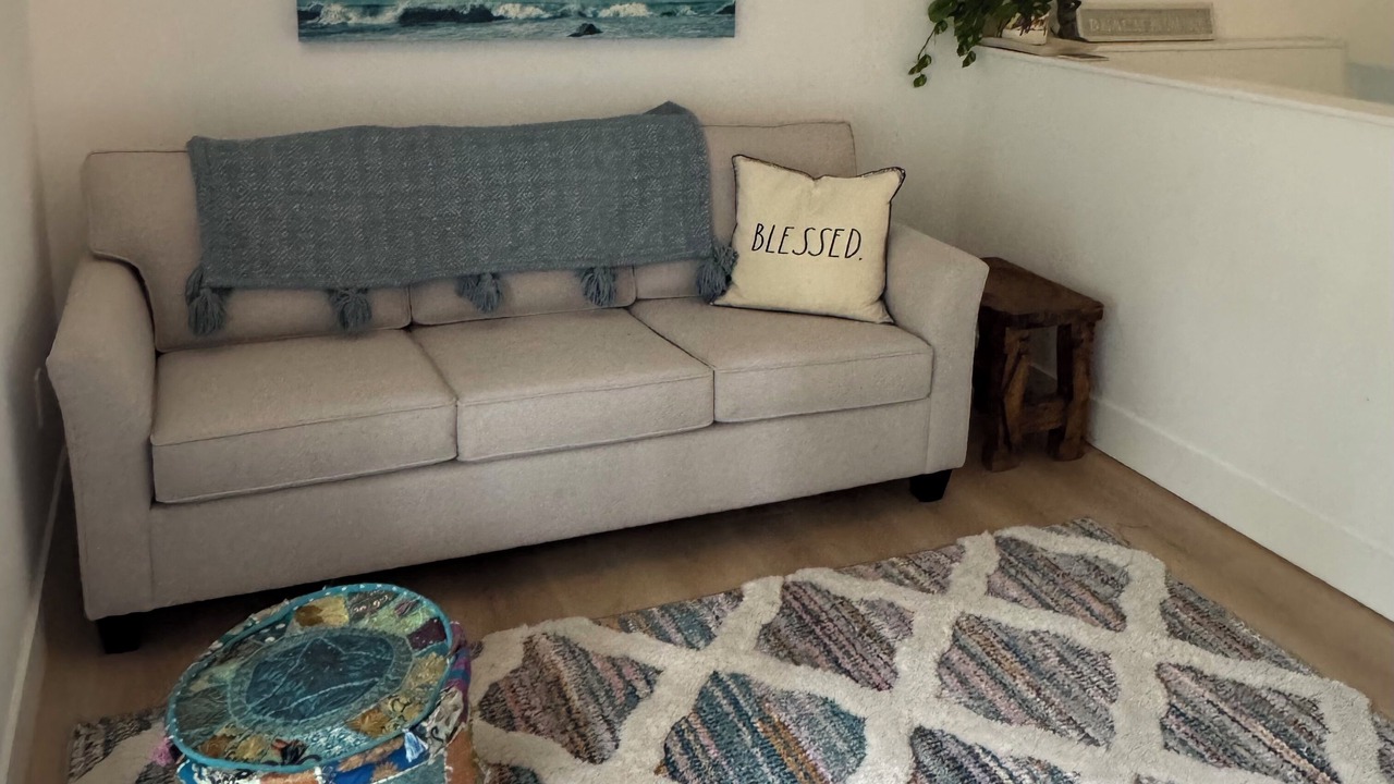 Photo of Livingroom in Deep Cove