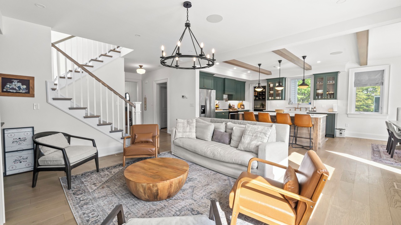 Photo of Livingroom in Fall River