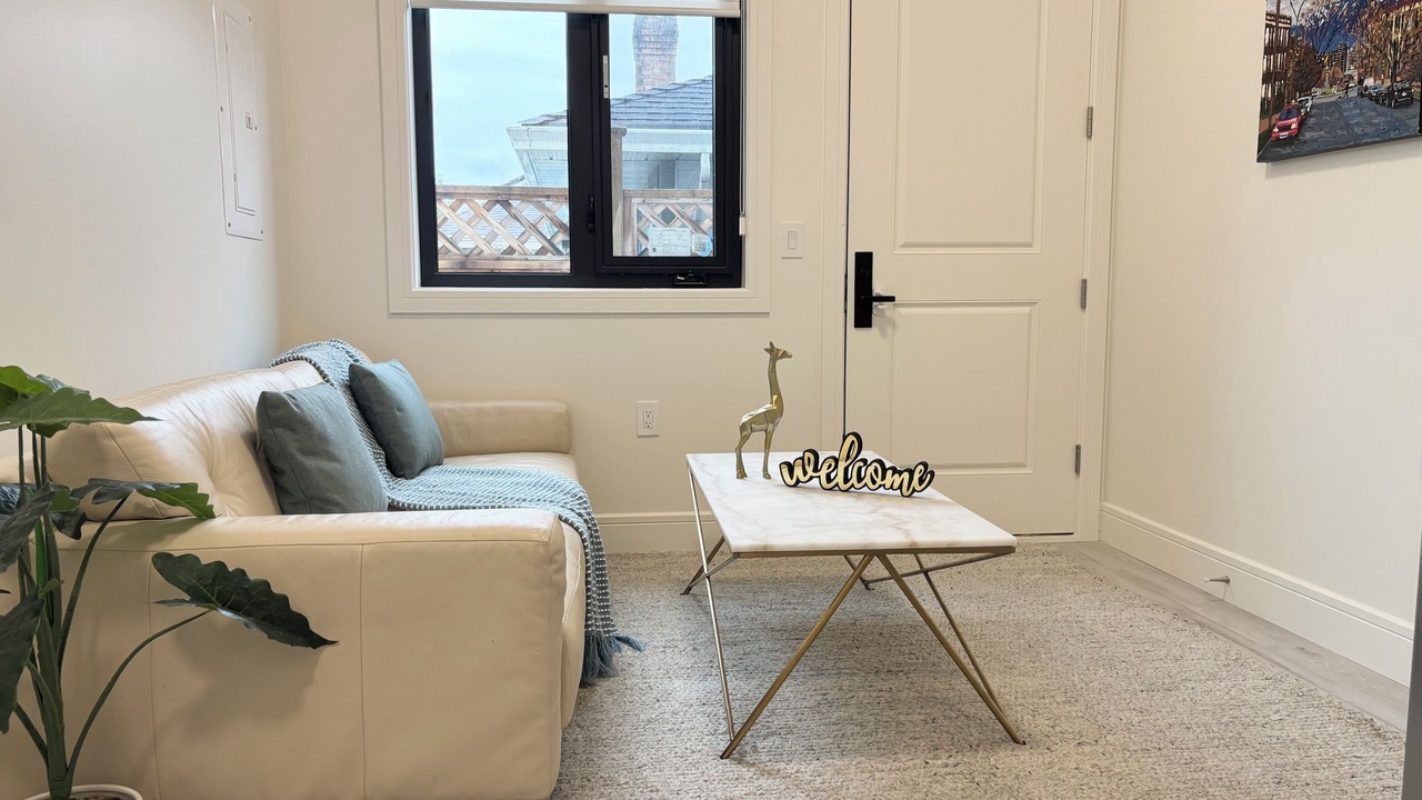 Photo of Livingroom in Surrey
