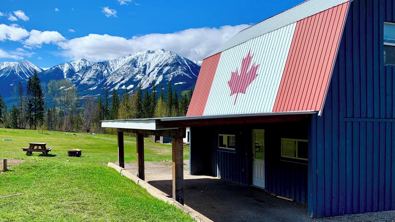 Photo of Outdoor in Golden