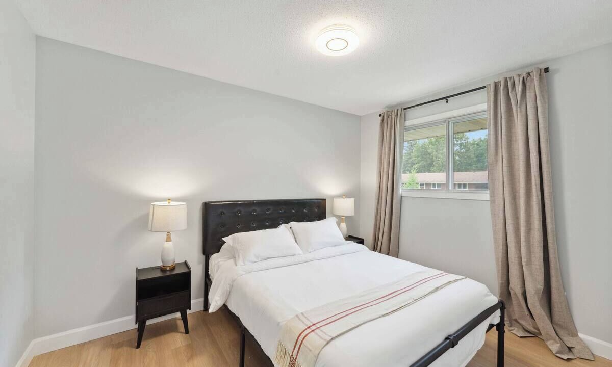 Photo of Bedroom in Ottawa Division