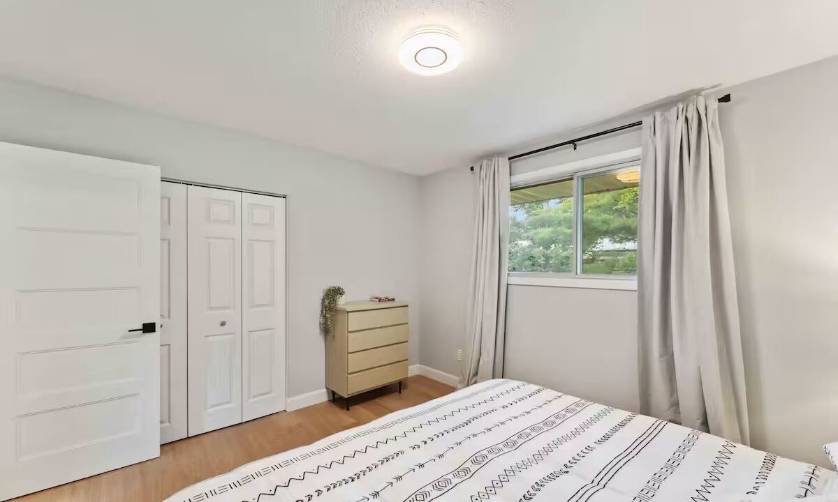 Photo of Bedroom in Ottawa Division