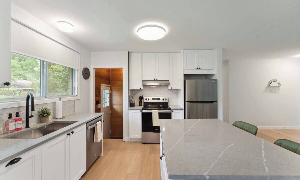 Photo of Kitchen in Ottawa Division