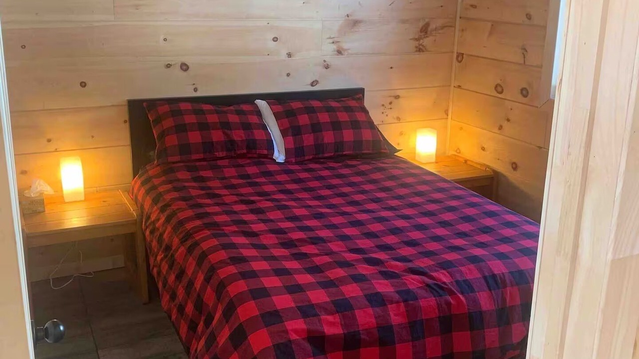 Photo of Bedroom in Mauricie