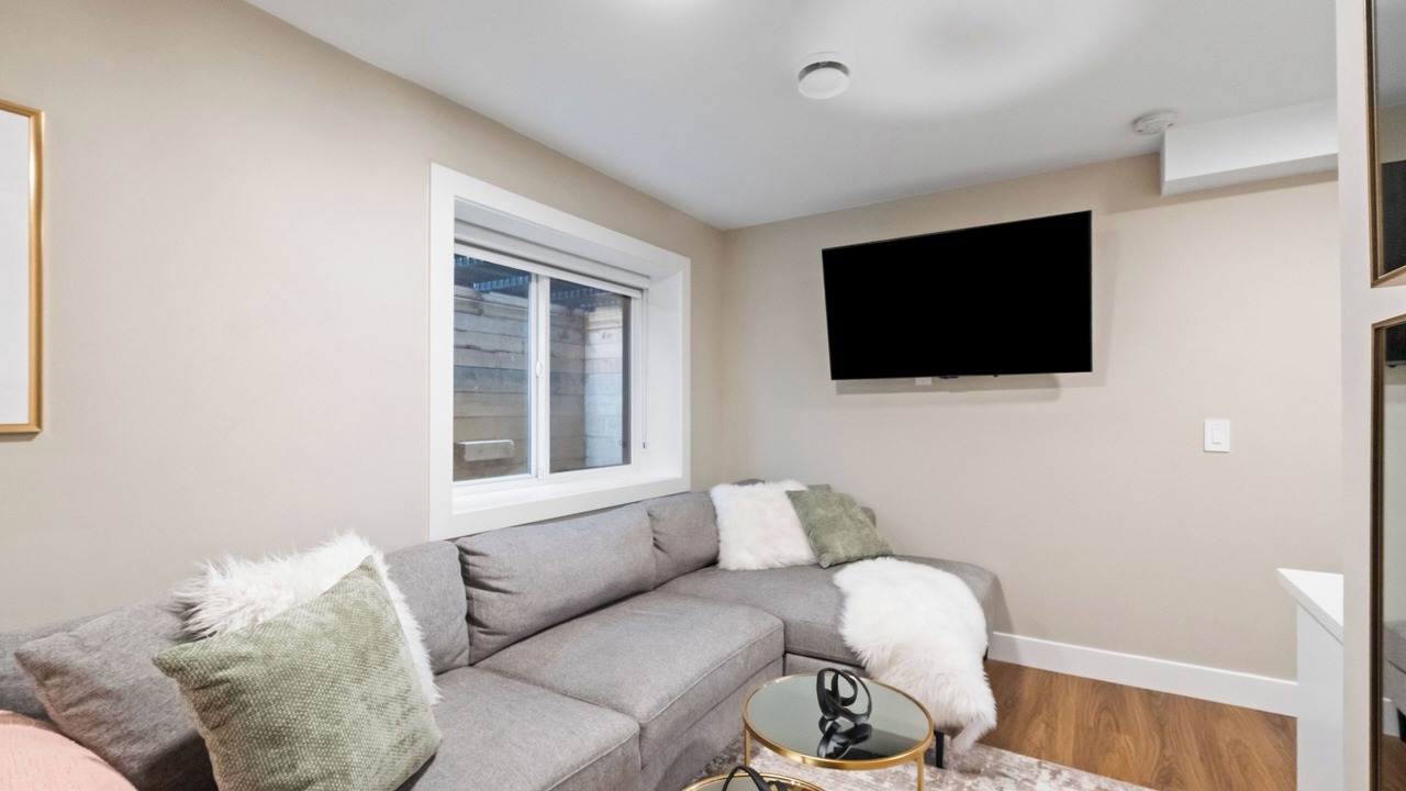 Photo of Livingroom in Surrey