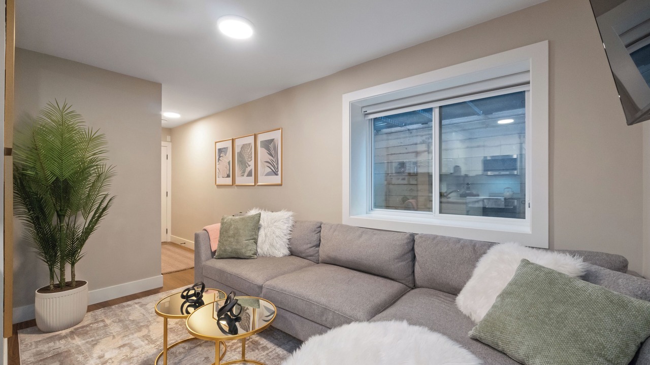 Photo of Livingroom in Surrey