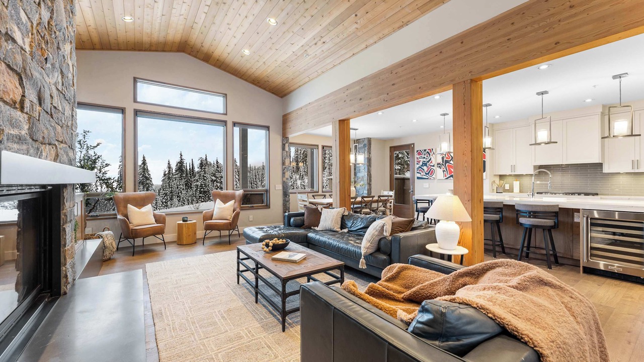 Photo of Livingroom in Big White Ski Resort