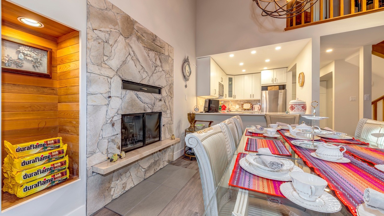 Photo of Livingroom in Whistler Village