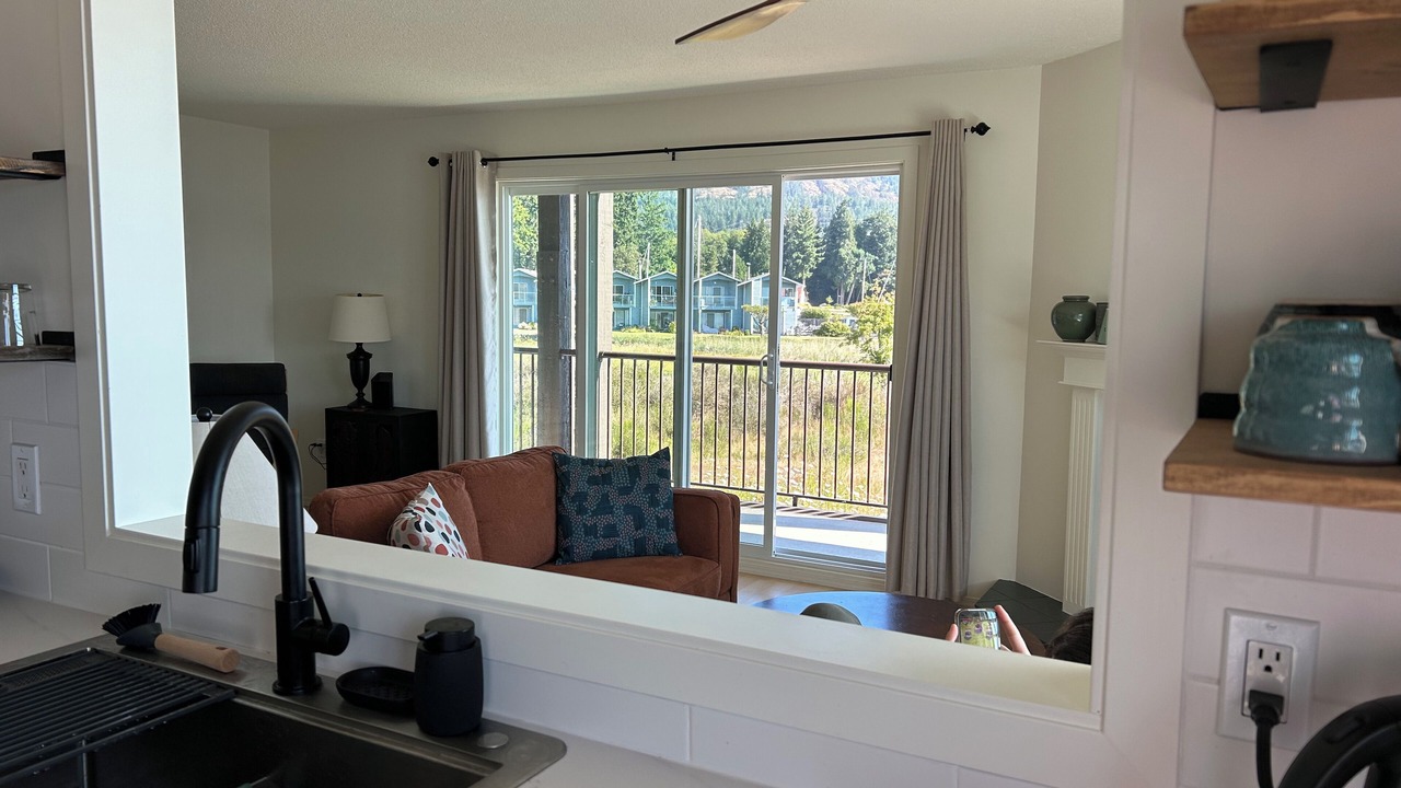 Photo of Livingroom in Sooke