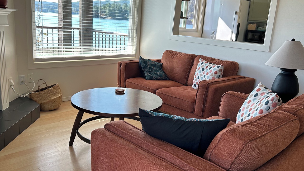 Photo of Livingroom in Sooke