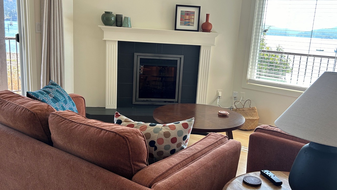 Photo of Livingroom in Sooke
