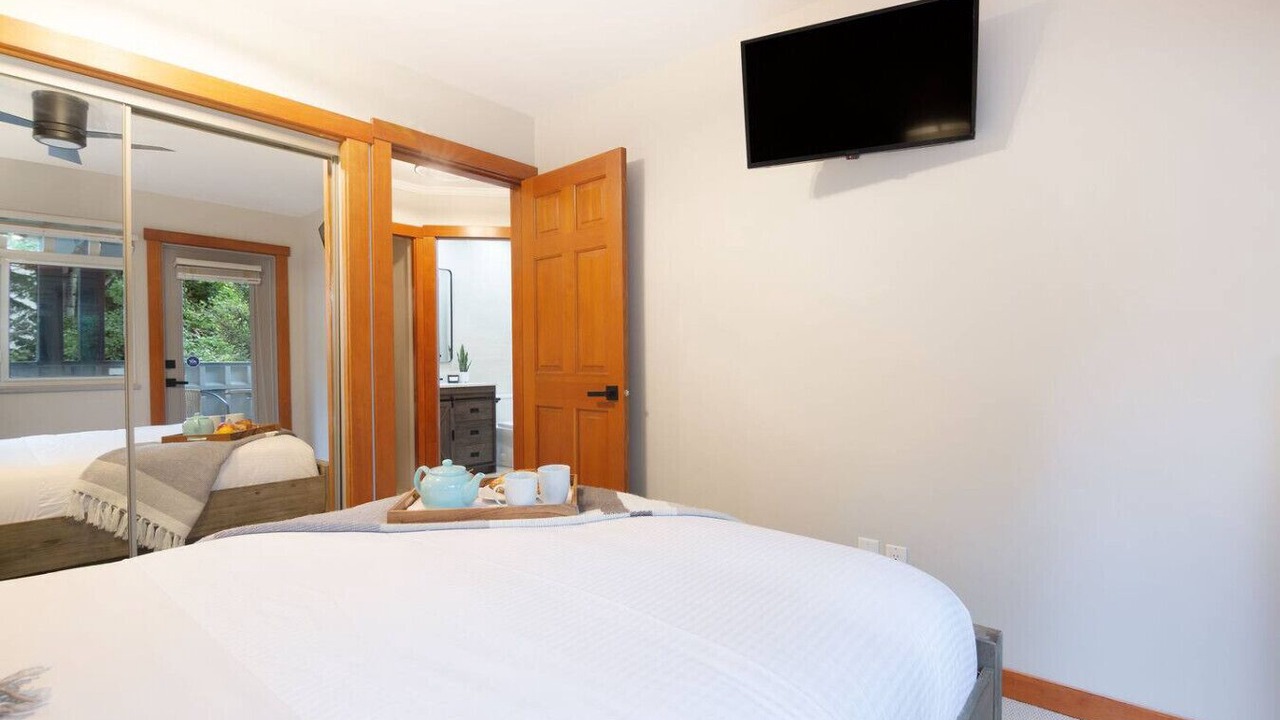 Photo of Bedroom in Village North