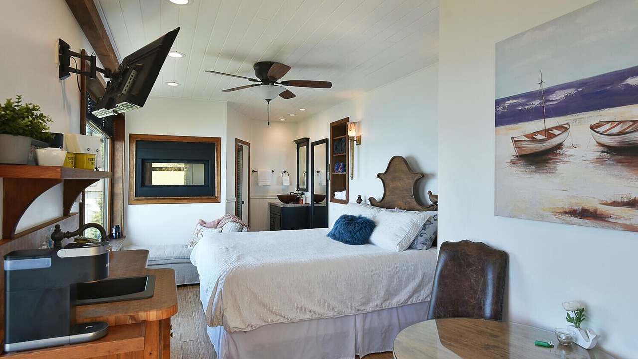 Photo of Bedroom in Selma Park