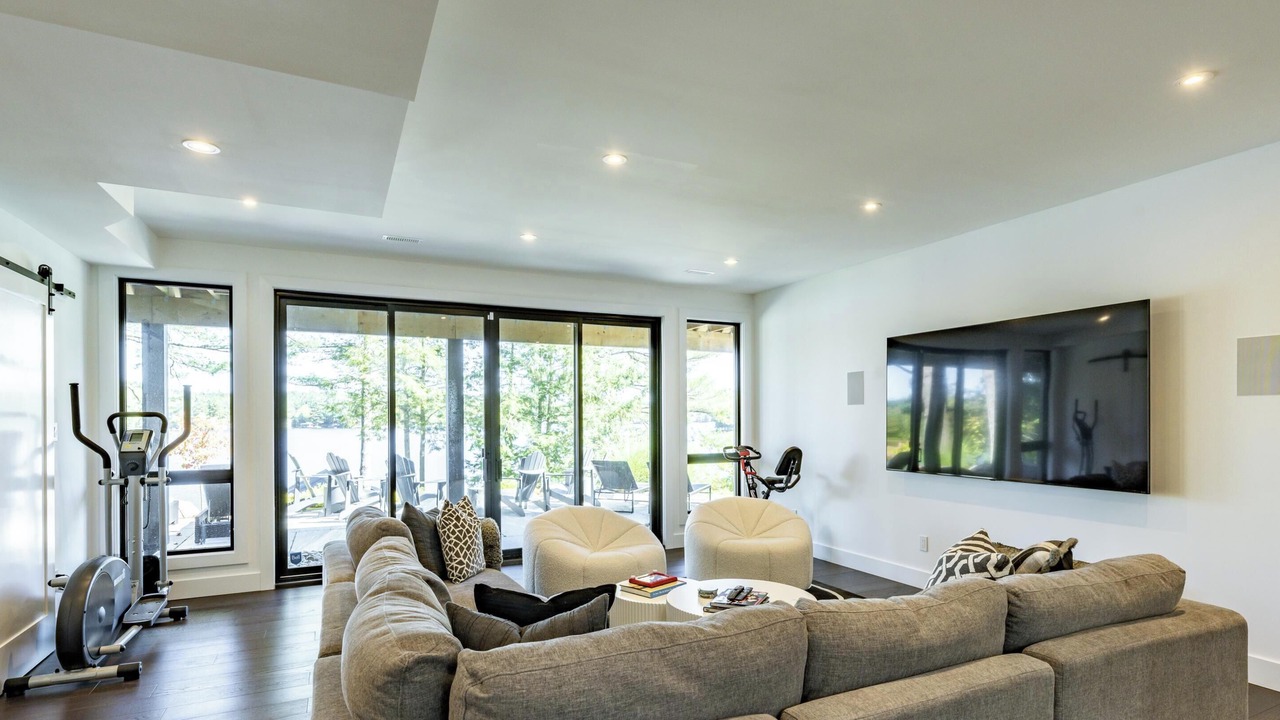 Photo of Bedroom in Muskoka Lakes