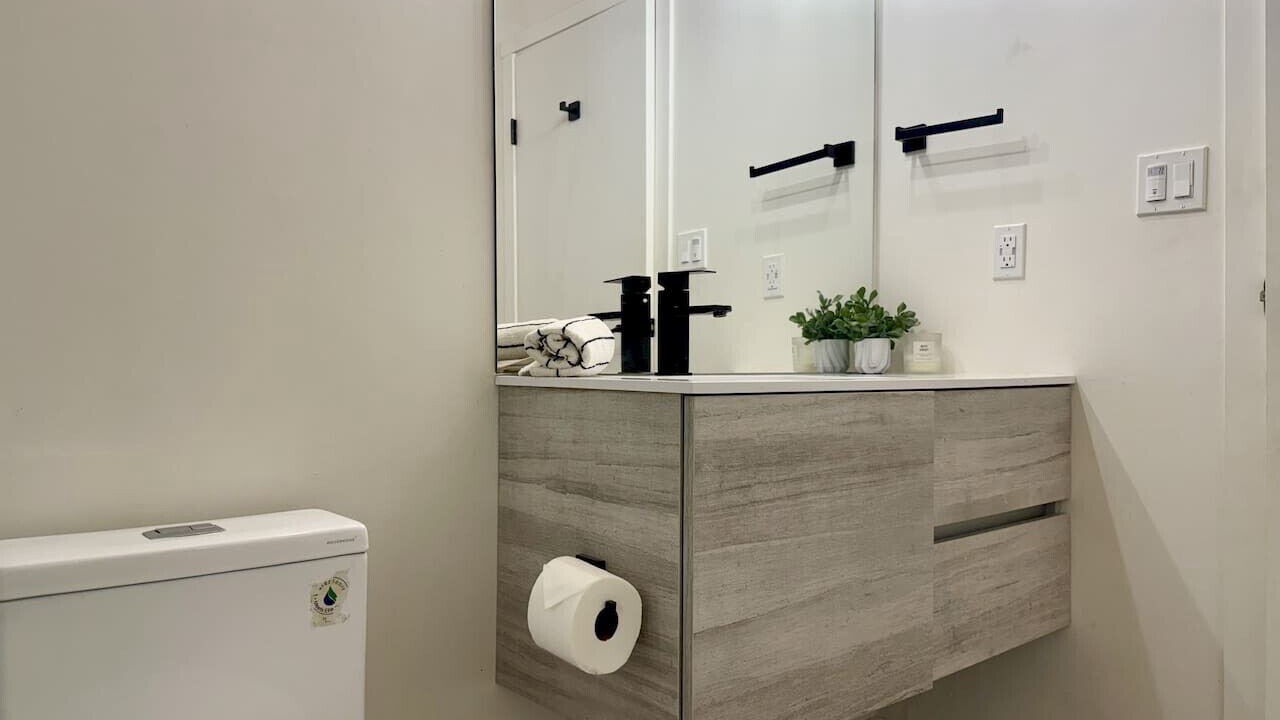 Photo of Bathroom in Okanagan-Similkameen