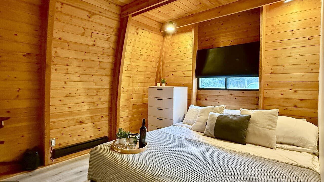 Photo of Bedroom in Okanagan-Similkameen