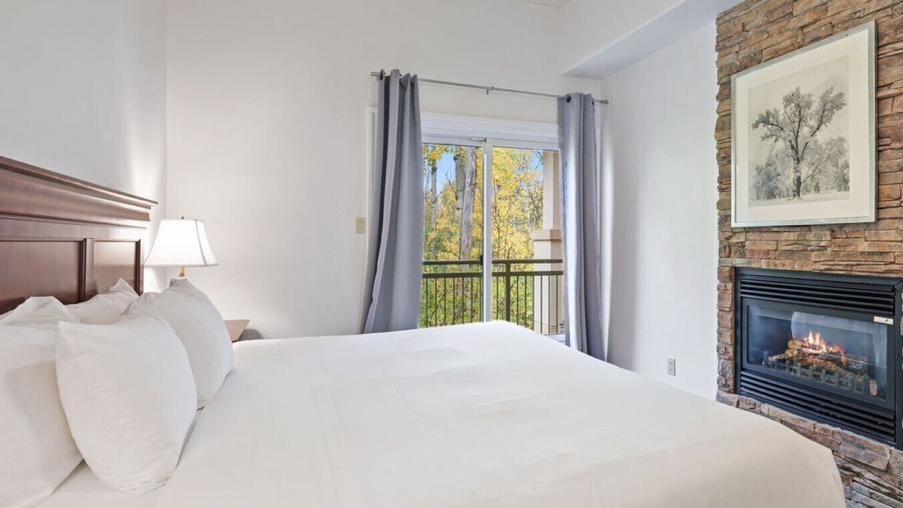 Photo of Bedroom in Collingwood