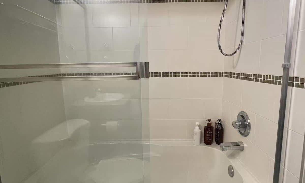 Photo of Bathroom in Marpole