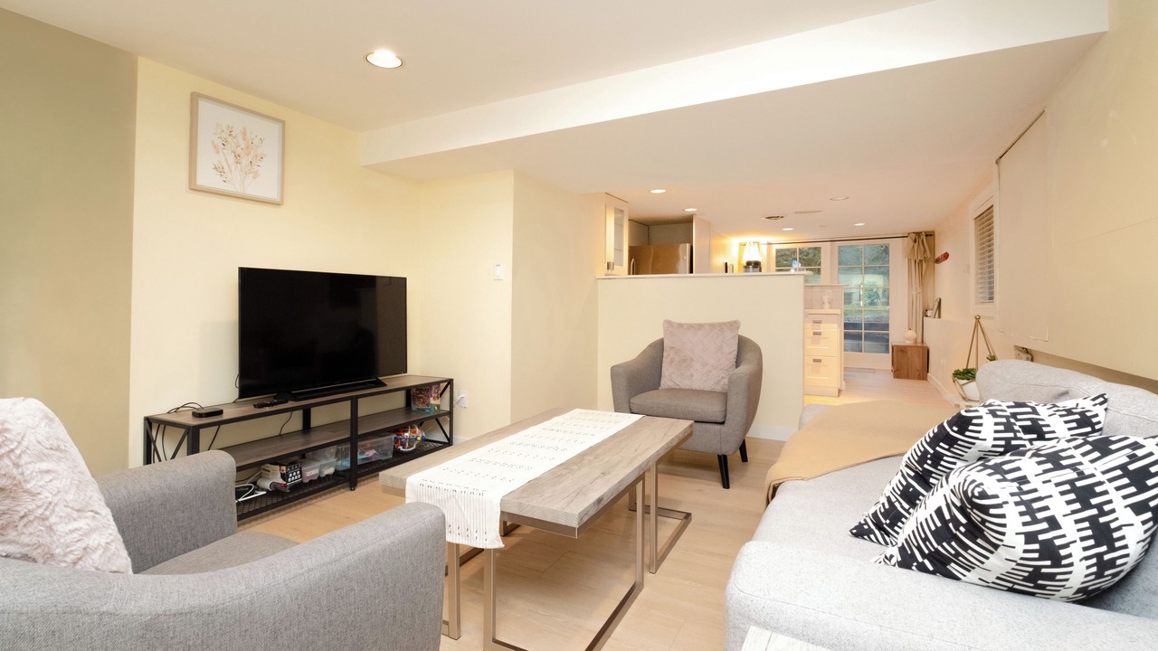 Photo of Livingroom in West Side
