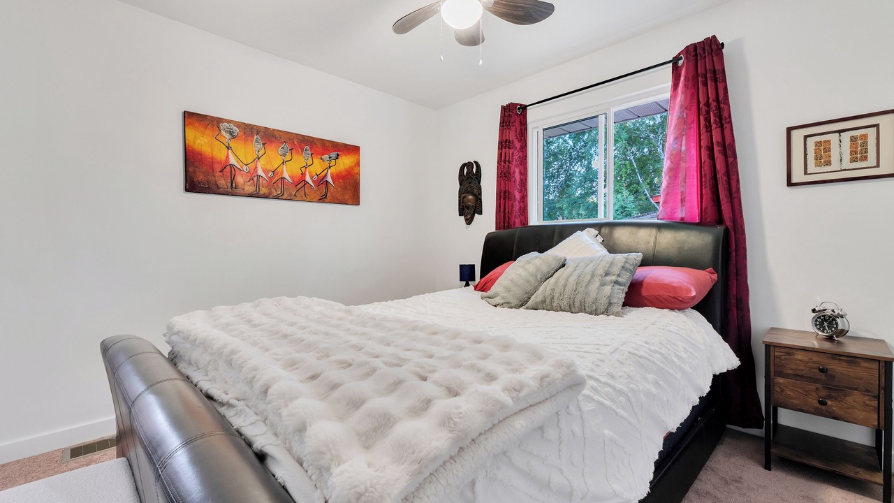 Photo of Bedroom in Campbellford