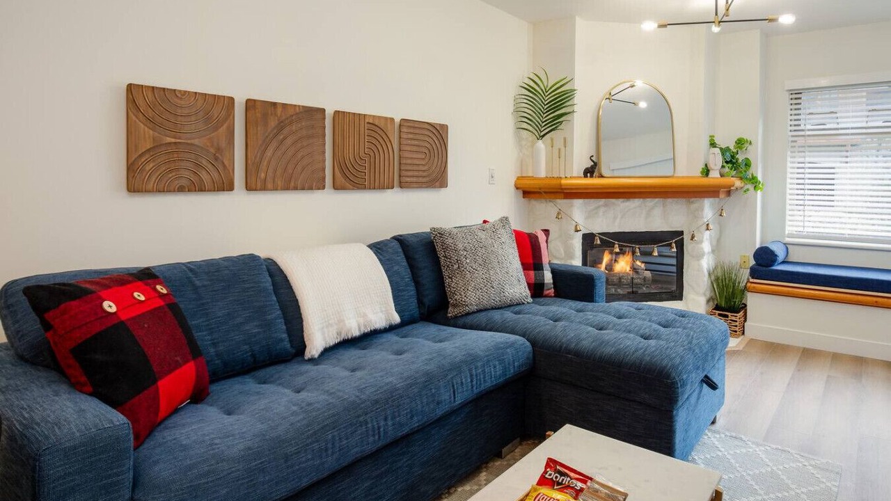 Photo of Livingroom in Whistler Creekside
