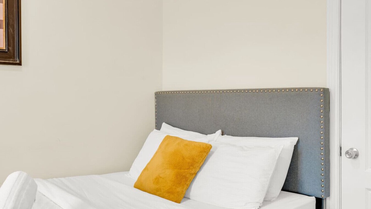 Photo of Bedroom in Niagara Falls
