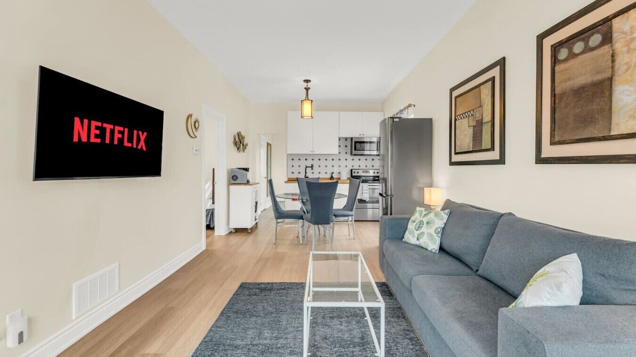 Photo of Livingroom in Niagara Falls