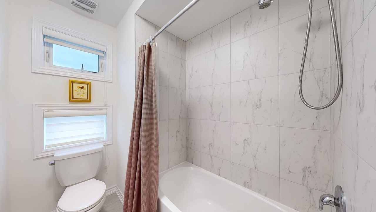Photo of Bathroom in Wasaga Beach