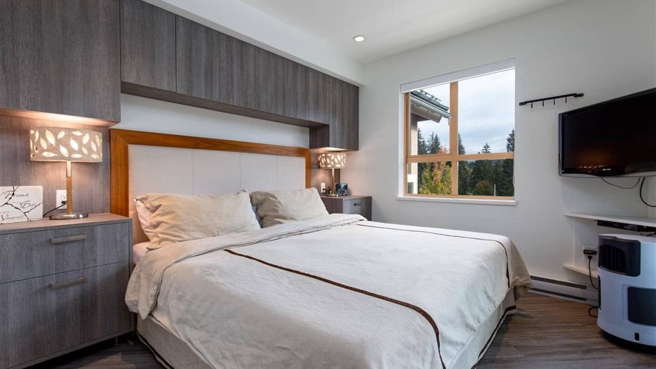 Photo of Bedroom in Whistler Village
