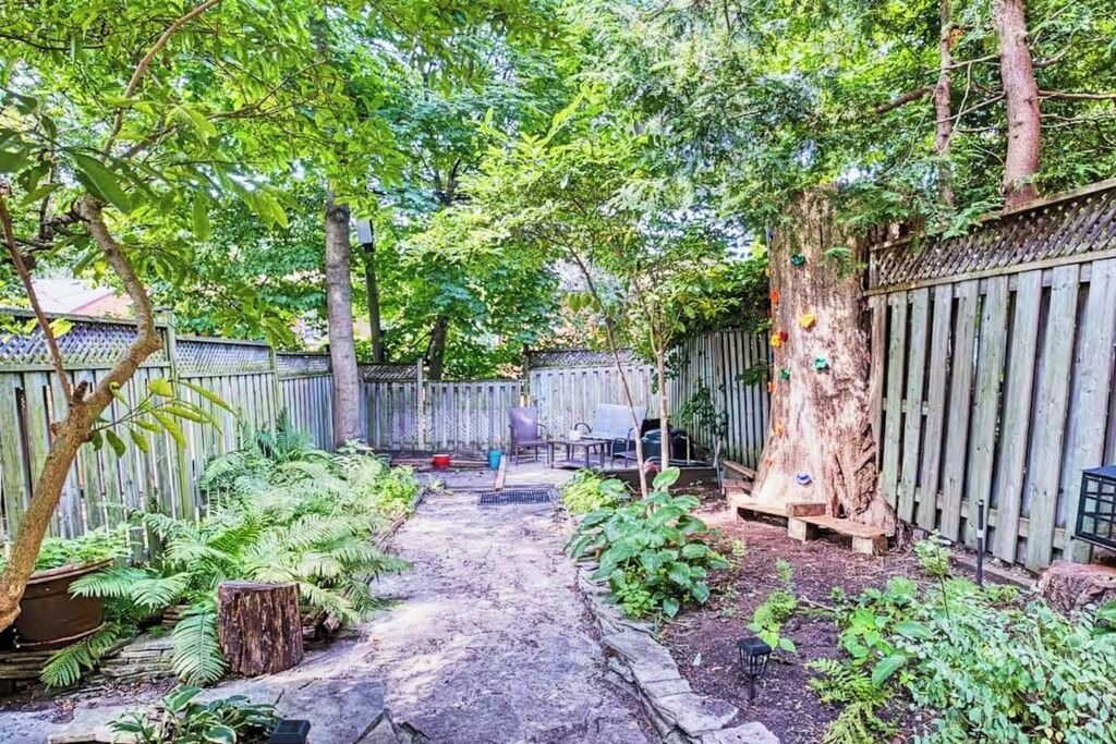 Photo of Outdoor in Greenwood - Coxwell