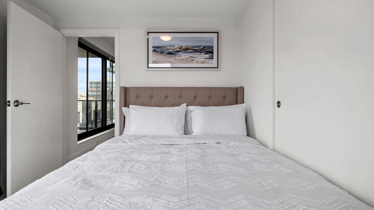 Photo of Bedroom in Crescent Heights