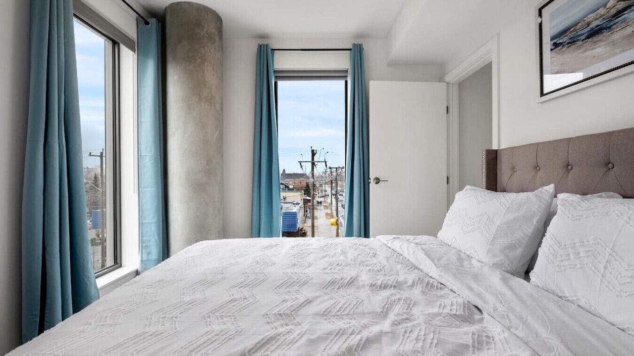 Photo of Bedroom in Crescent Heights