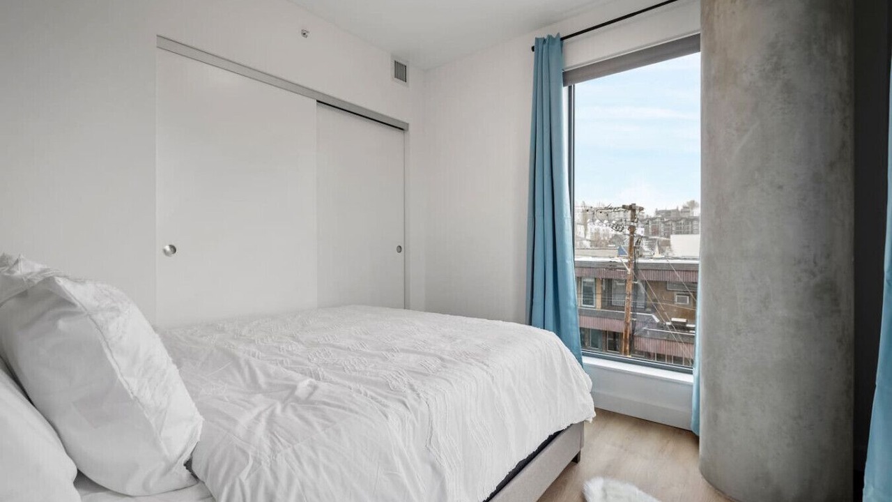 Photo of Bedroom in Crescent Heights
