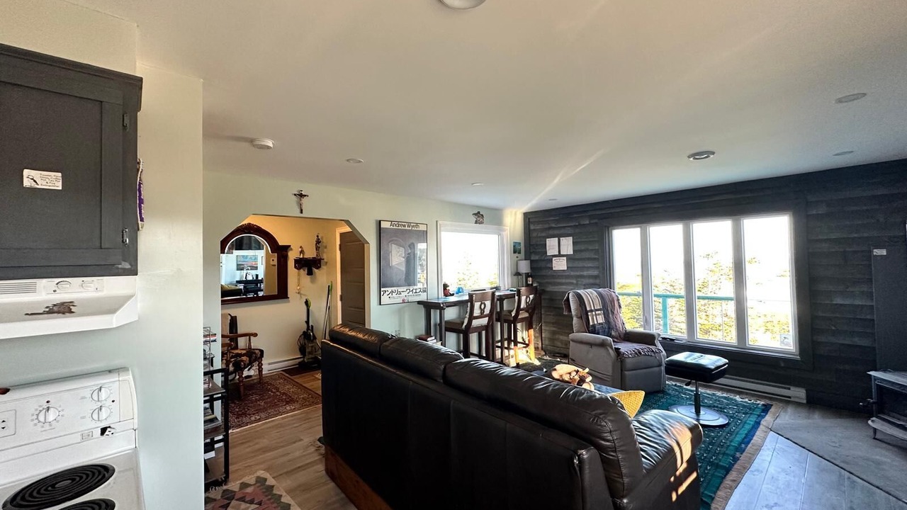 Photo of Others in Elliston