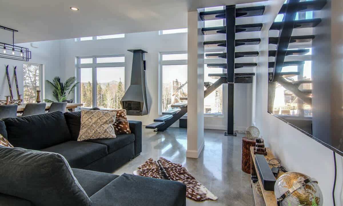 Photo of Livingroom in Saint-David-de-Falardeau