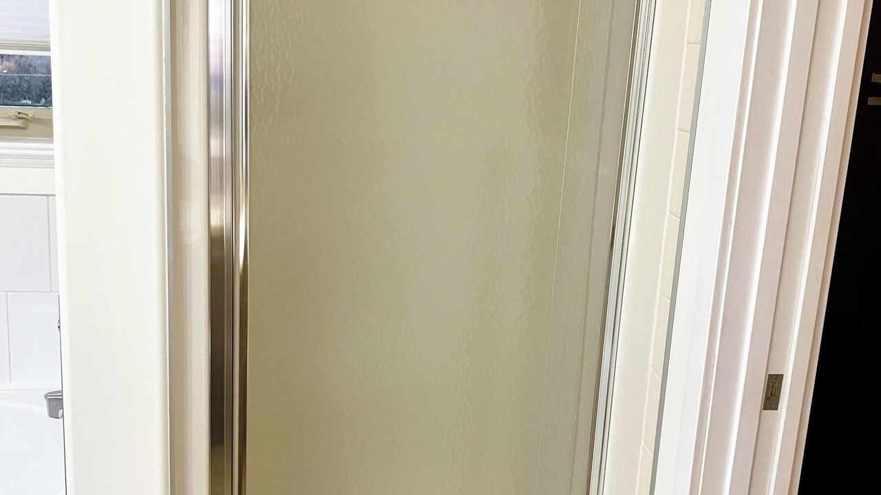 Photo of Bathroom in Okanagan-Similkameen