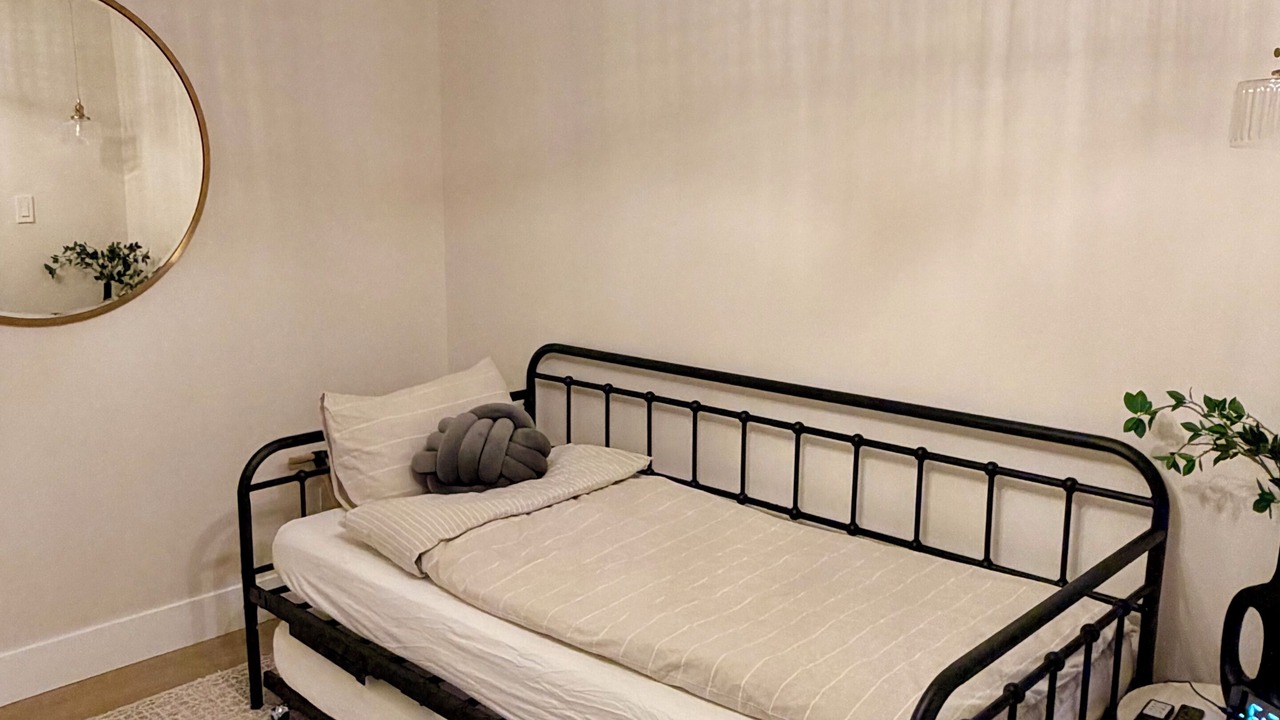 Photo of Bedroom in Langley
