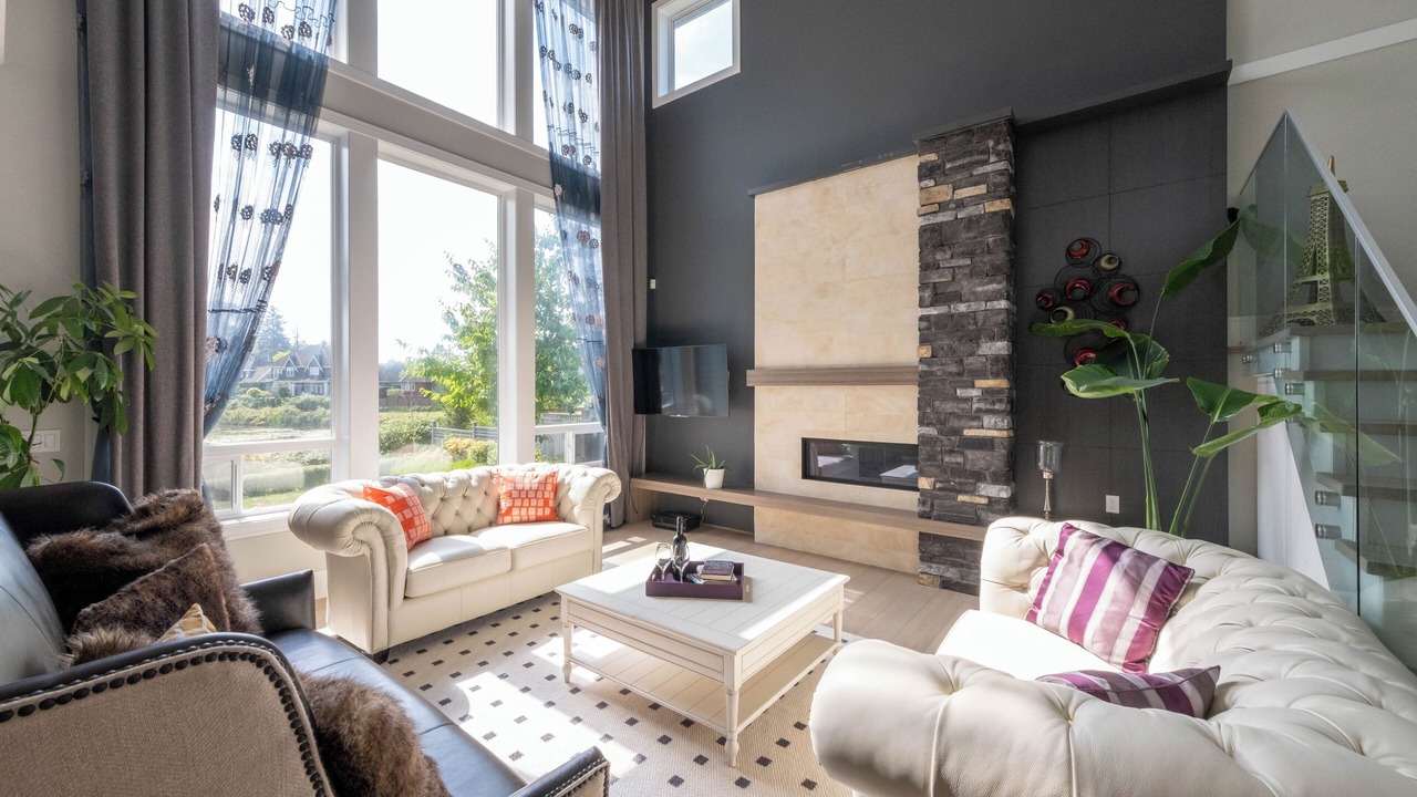 Photo of Livingroom in Surrey