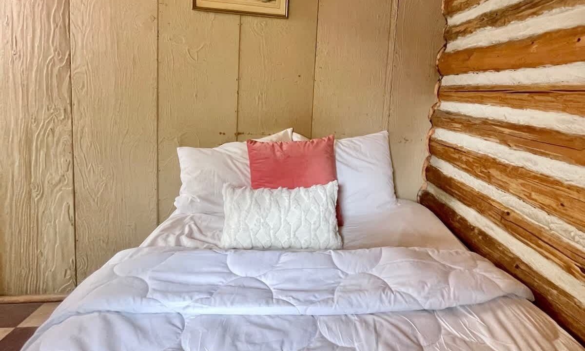 Photo of Bedroom in Rosedale