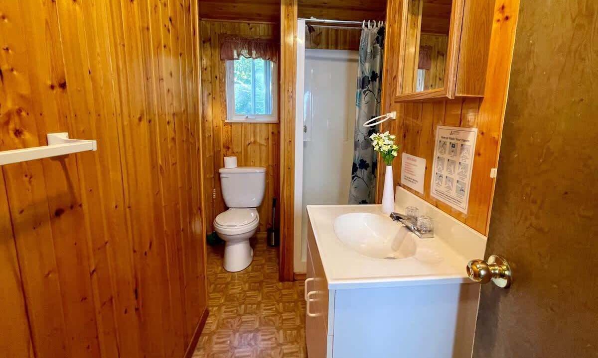 Photo of Bathroom in Rosedale