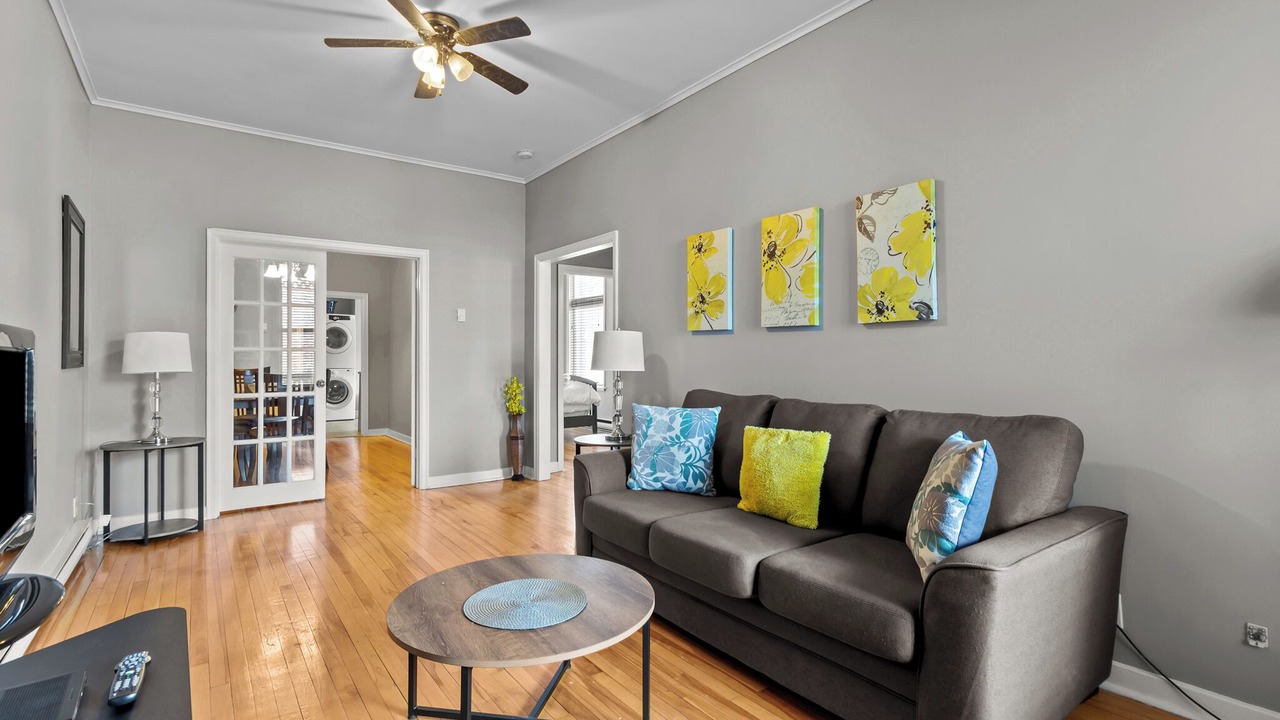 Photo of Livingroom in Waterford Valley