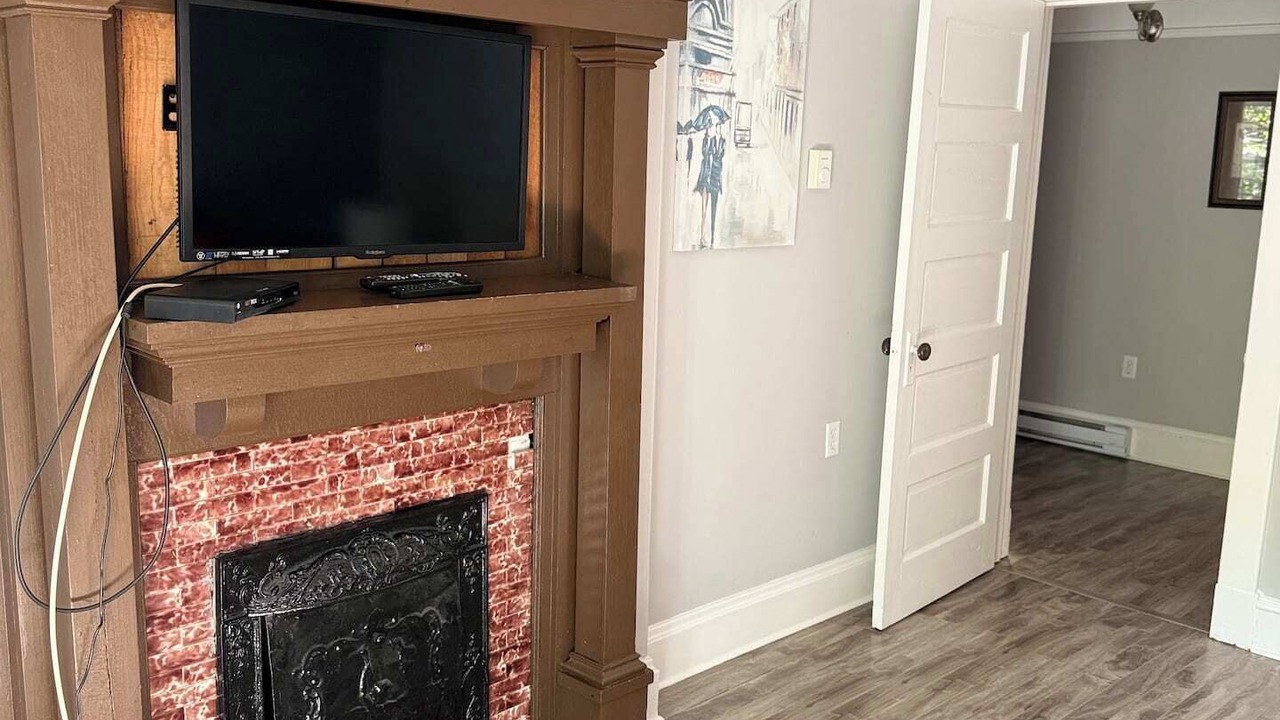 Photo of Livingroom in Waterford Valley