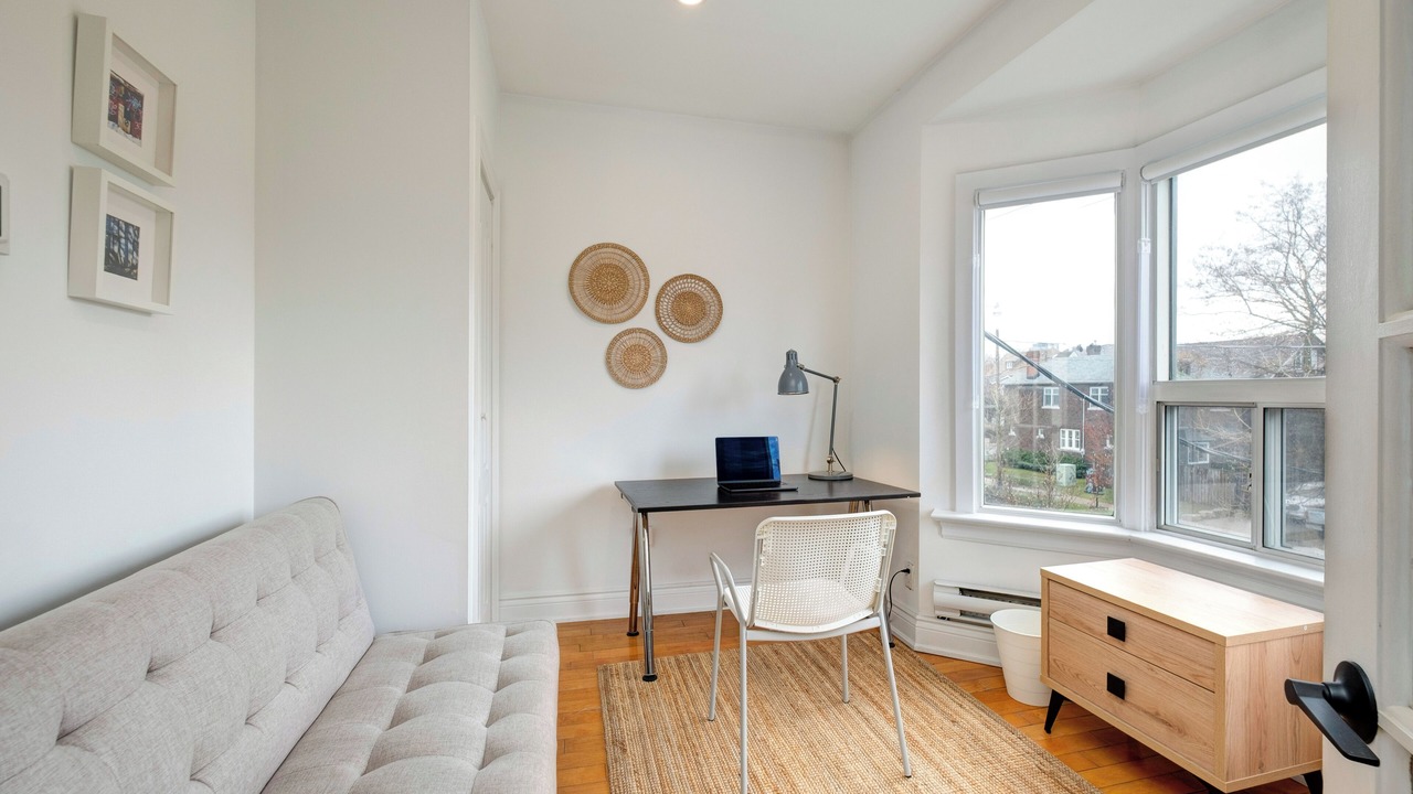 Photo of Livingroom in High Park North