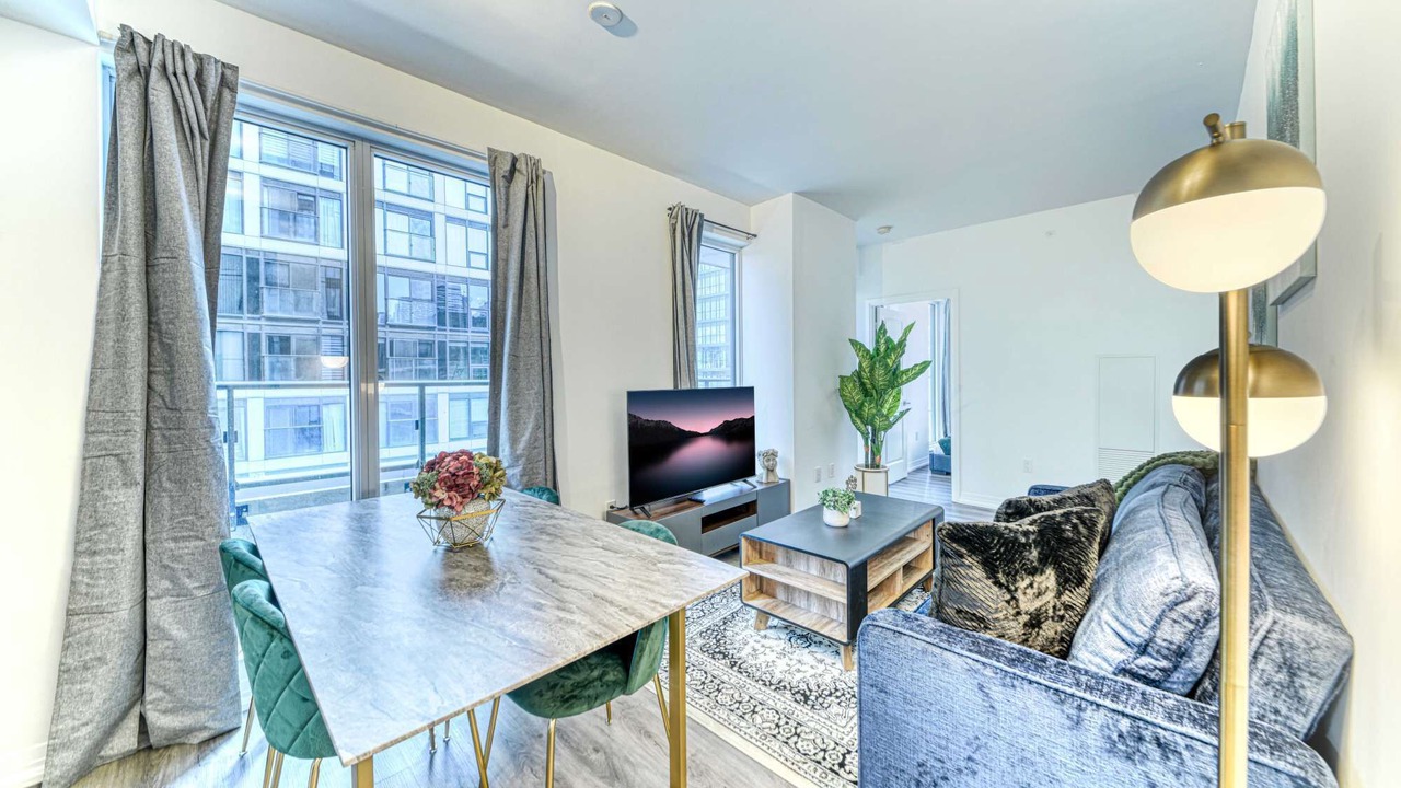 Photo of Livingroom in Garden District